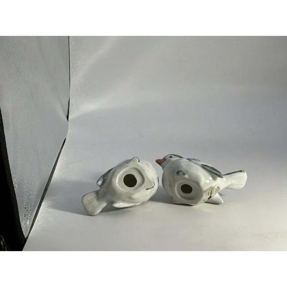 VTG Otagiri Pair Of Porcelain Finches Blue/Grey Bird Figurines Shelf Decor Japan